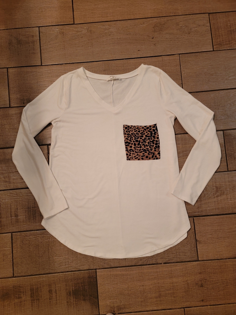 Zenana Outfitters Cream V-Neck Long Sleeve Top with Leopard Pocket